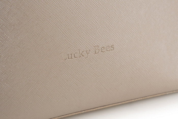 Lucky Bees 1229 Bolso de Cuerpo Cruzado de Oro en Piel Sintética de Moda para Mujer, Accesorio Elegante y Práctico